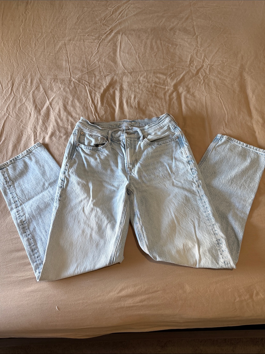 American Eagle Outfitters Light Wash 90s Straight Leg Jeans